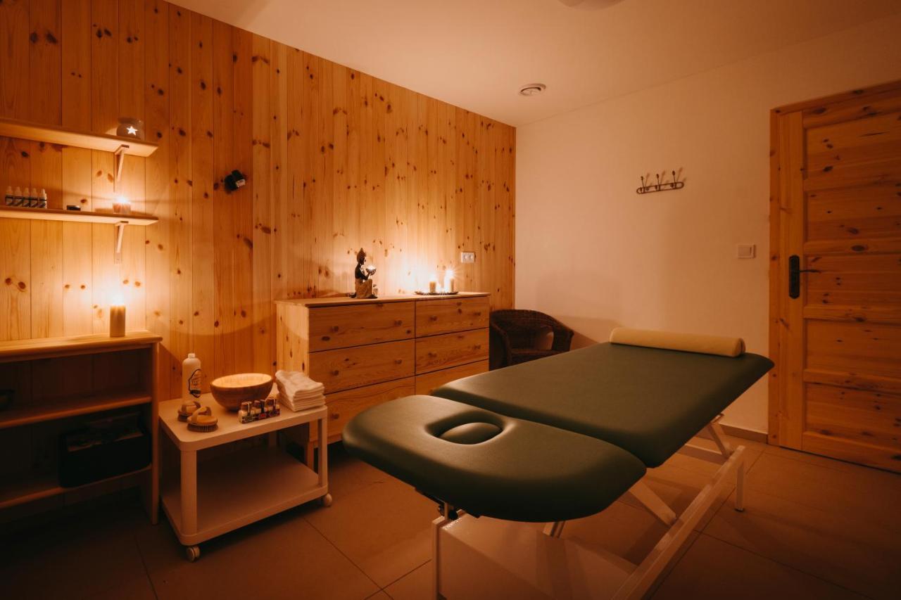 Hotel Wellness penzion Marta Kuklík Esterno foto